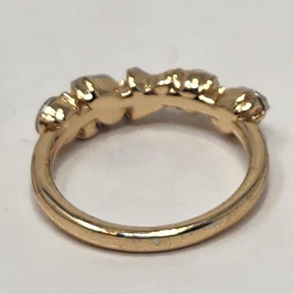 J Crew Gold Tone Clear Crystal Band Cocktail Ring Size 8 Stacking Geometric - Picture 6 of 6